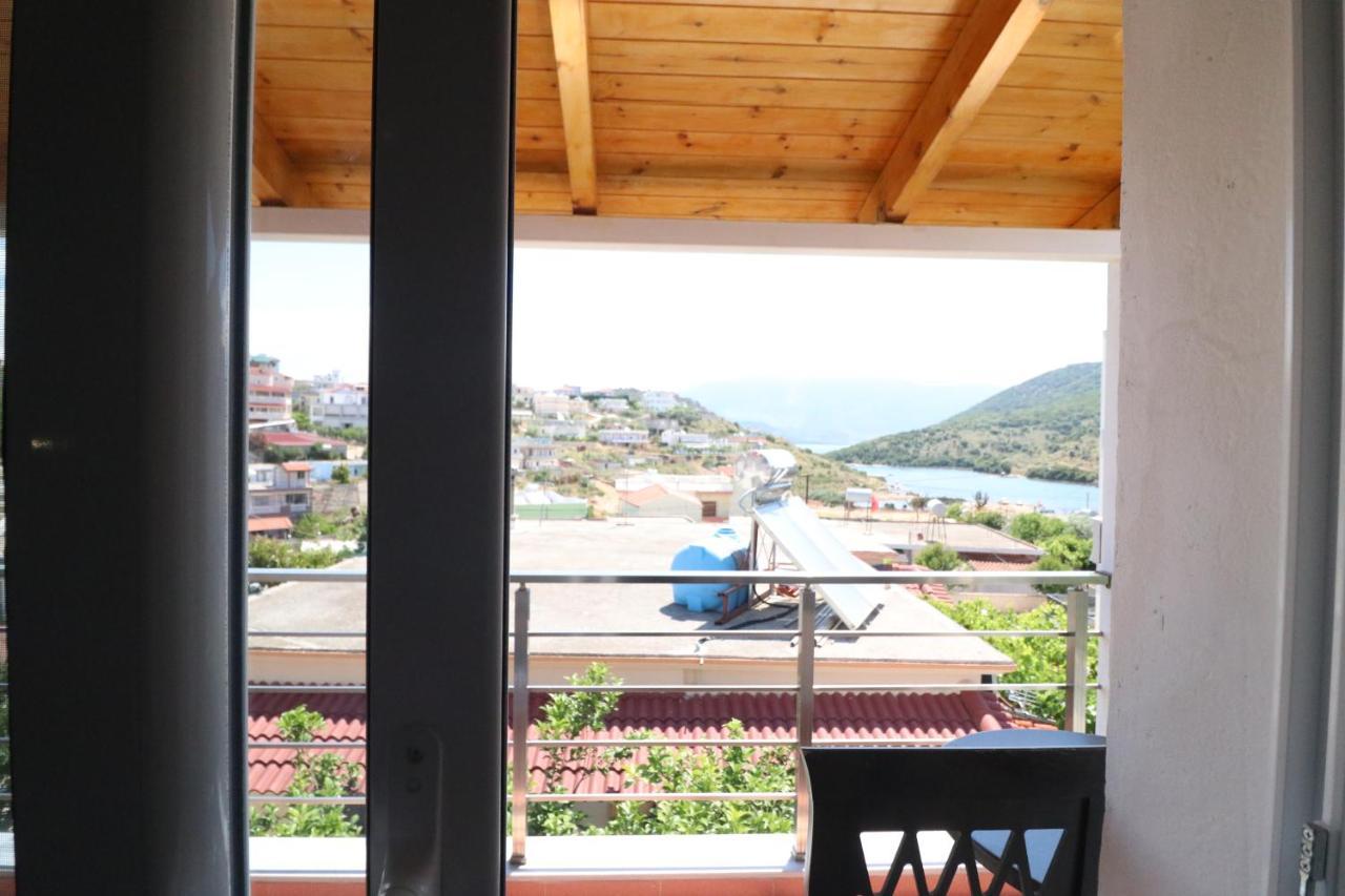 Villa Juli Ксамил Екстериор снимка