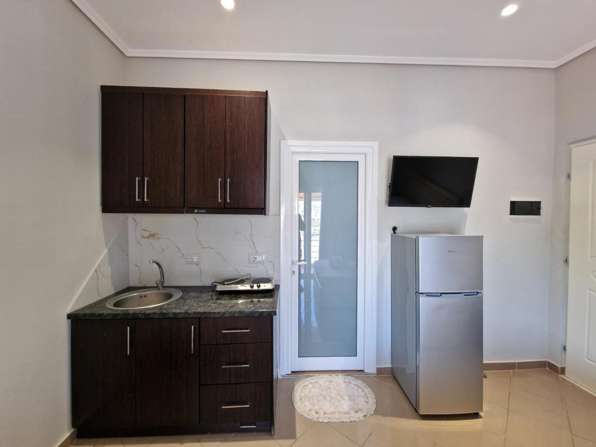 Villa Juli Ксамил Екстериор снимка