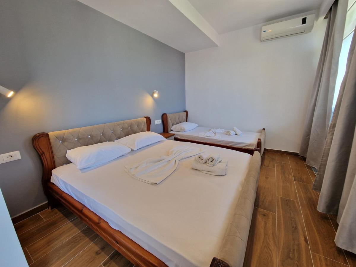 Villa Juli Ксамил Екстериор снимка
