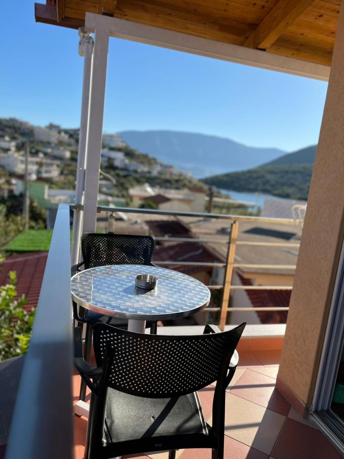 Villa Juli Ксамил Екстериор снимка
