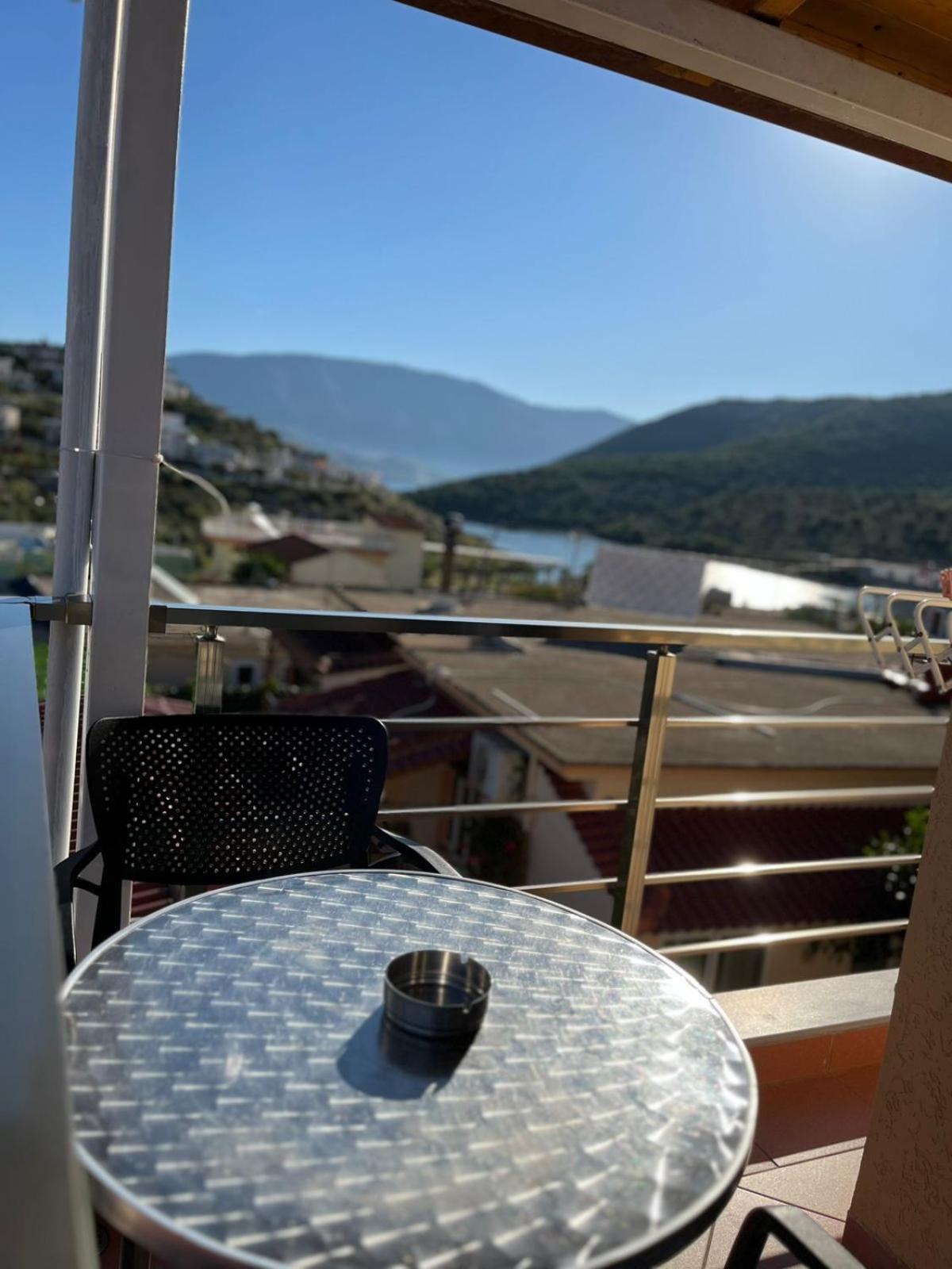 Villa Juli Ксамил Екстериор снимка